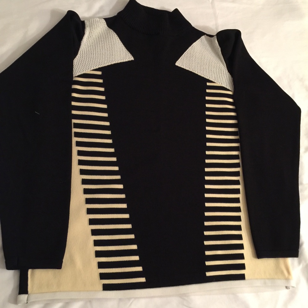 Knit sweater